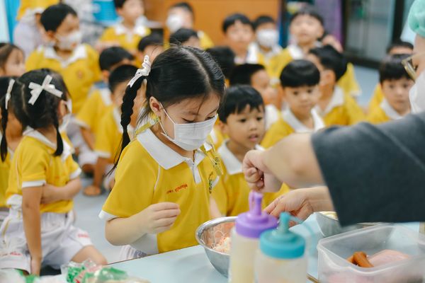 โรงเรียนปรีชานุศาสน์